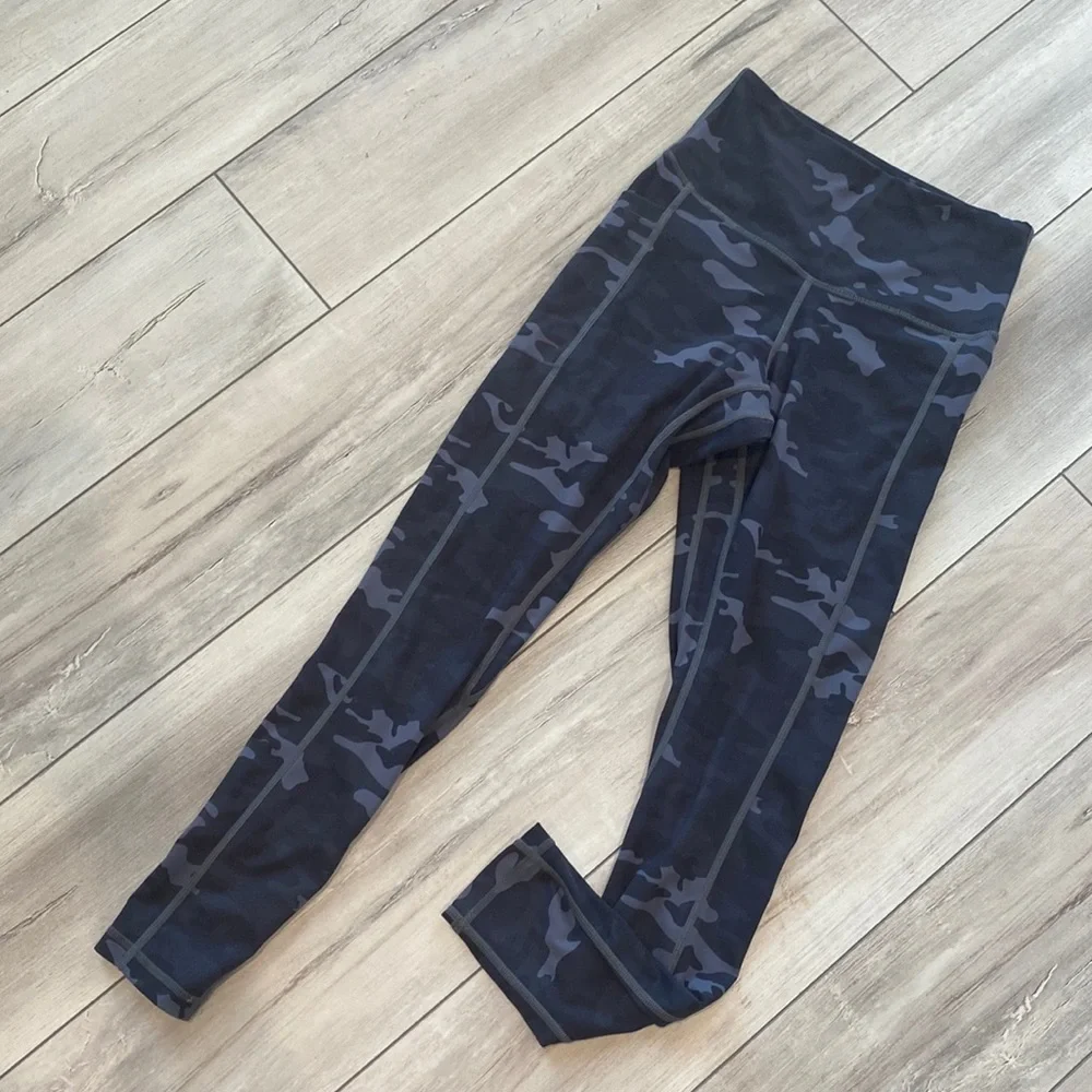 Fety size XS camo legging work out pants